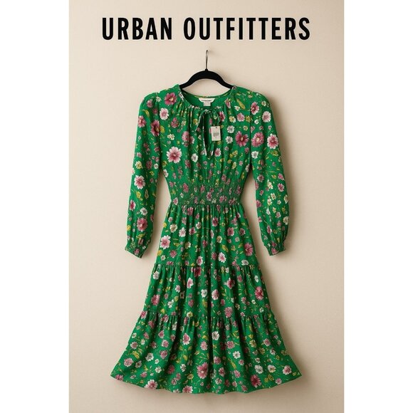 Urban Outfitters UO Reese Tiered Smocked Midi Dress Green Floral Long Sleeve S/P - Picture 1 of 7